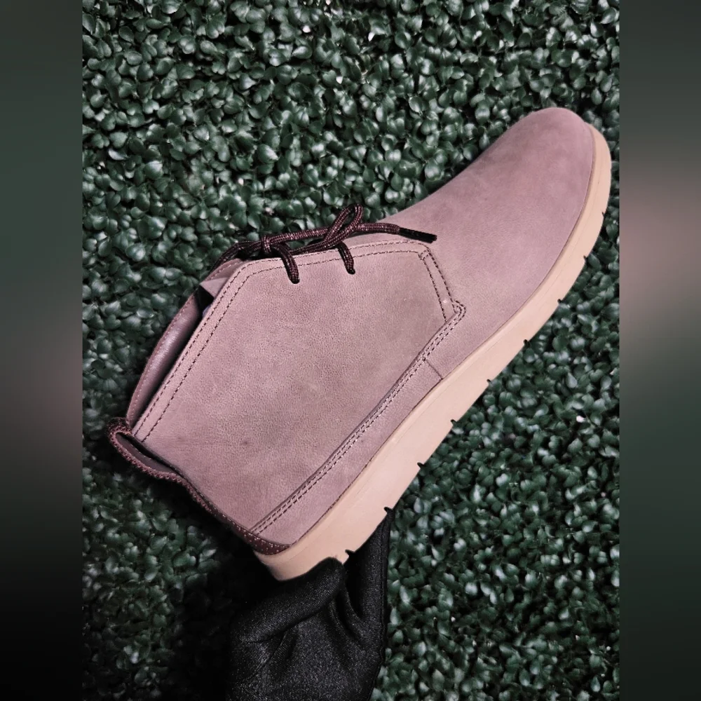 Men's UGG Chukka Boots - Brown